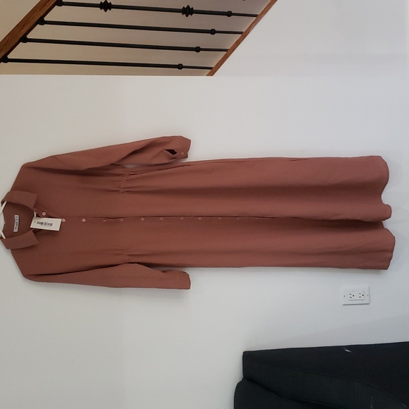 Dresses & Skirts - Long Sleeve Maxi Dress